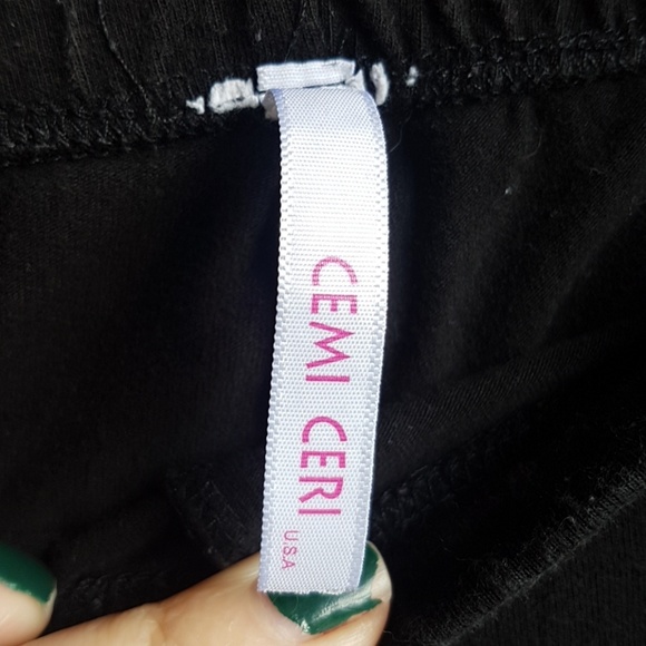 LOVE FITNESS LEGGINGS - Picture 2 of 2